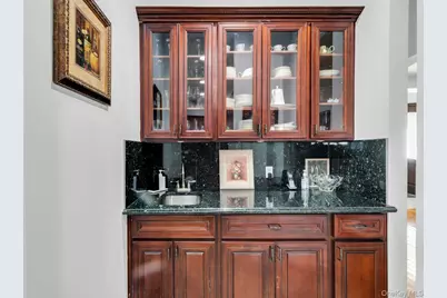 10 Bay Woods Drive, Hampton Bays, NY 11946 - Photo 21