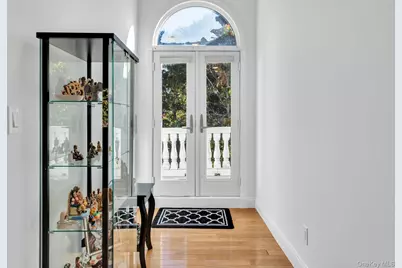 10 Bay Woods Drive, Hampton Bays, NY 11946 - Photo 35