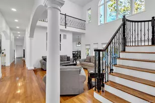 10 Bay Woods Dr, Hampton Bays, NY 11946 - Photo 9