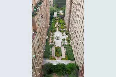 322 W 57th Street #47K1, New York (Manhattan), NY 10019 - Photo 17