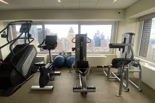 322 W 57th St, New York (Manhattan), NY 10019 - Photo 15