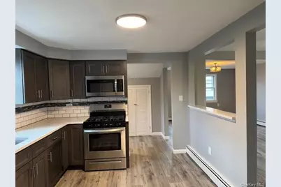 217 Cleveland Avenue #2, Mineola, NY 11501 - Photo 3