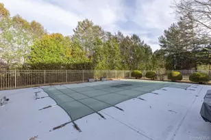 70 Fairway Dr, Wading River, NY 11792 - Photo 35