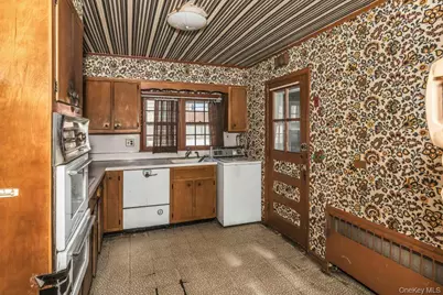 545 W Olive Street, Long Beach, NY 11561 - Photo 9