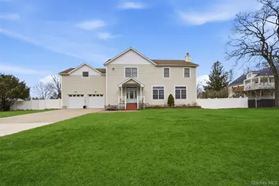 471 Southport Street, Ronkonkoma, NY 11779 - Photo 3