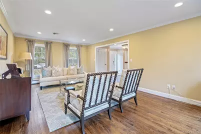 172 Burtis Lane, Syosset, NY 11791 - Photo 7