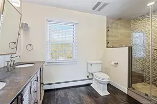 172 Burtis Ln, Syosset, NY 11791 - Photo 25