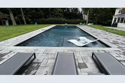 172 Burtis Lane, Syosset, NY 11791 - Photo 39