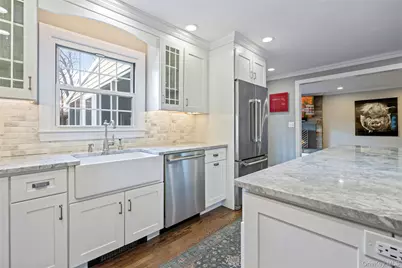 172 Burtis Lane, Syosset, NY 11791 - Photo 15