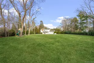 172 Burtis Ln, Syosset, NY 11791 - Photo 45