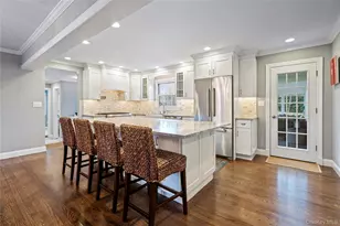 172 Burtis Ln, Syosset, NY 11791 - Photo 13