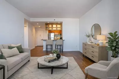 40-28 College Point Boulevard #1505, Flushing, NY 11354 - Photo 13