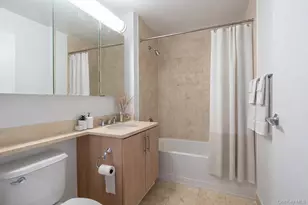 40-28 College Point Blvd, Flushing, NY 11354 - Photo 17