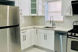 15-42 Utopia Pkwy, Whitestone, NY 11357 - Photo 3