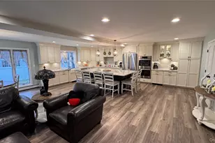 71 Home St, Malverne, NY 11565 - Photo 9