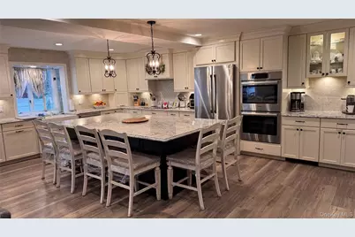 71 Home Street, Malverne, NY 11565 - Photo 7