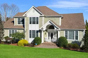 86 Louise Ct, Riverhead, NY 11901 - Photo 23