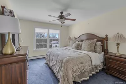 86 Louise Court, Riverhead, NY 11901 - Photo 17