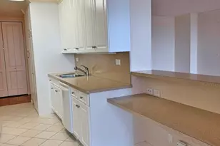 270-10 Grand Central Pkwy, Floral Park, NY 11005 - Photo 11