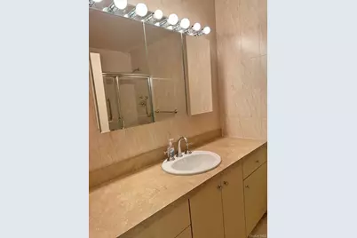 27010 Grand Central Parkway #12G, Floral Park, NY 11005 - Photo 23