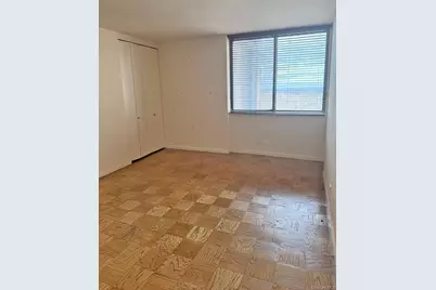 27010 Grand Central Parkway #12G, Floral Park, NY 11005 - Photo 17