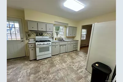 74 Clifton Place, Port Jefferson Station, NY 11776 - Photo 3