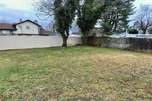 74 Clifton Pl, Port Jefferson Station, NY 11776 - Photo 17