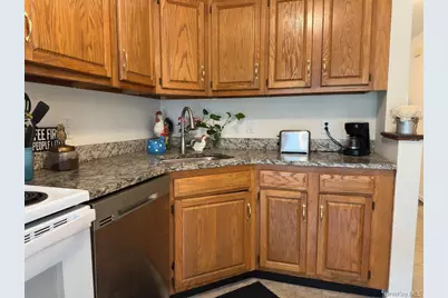 1870 Baldwin Road #16, Yorktown Heights, NY 10598 - Photo 3