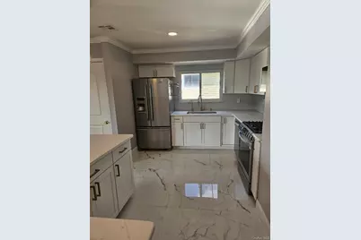 149 Truxton Road, Dix Hills, NY 11746 - Photo 9