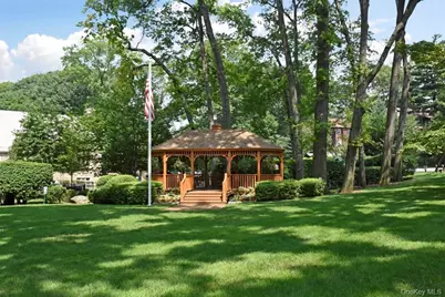 139 Fifth Avenue #3e, Pelham, NY 10803 - Photo 9