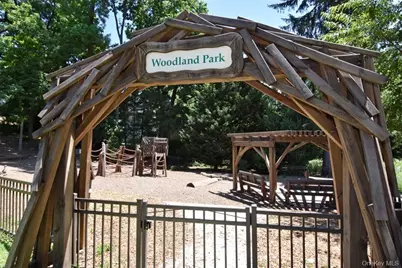 139 Fifth Avenue #3e, Pelham, NY 10803 - Photo 11