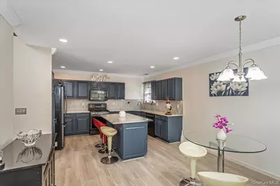 12 Jennifer Lane, Middle Island, NY 11953 - Photo 15