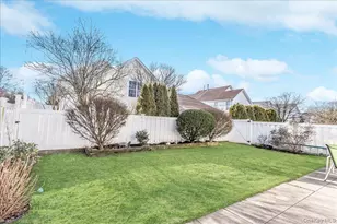 12 Jennifer Ln, Middle Island, NY 11953 - Photo 27