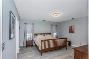 12 Jennifer Ln, Middle Island, NY 11953 - Photo 17