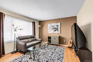 224 Springmeadow Dr, Holbrook, NY 11741 - Photo 7