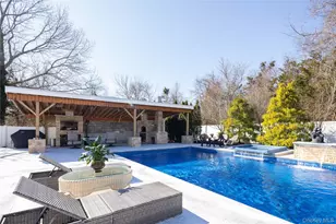 56861 Private Rd B (Main), Southold, NY 11971 - Photo 3