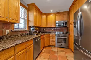 2528 Balsam Ave, East Meadow, NY 11554 - Photo 5