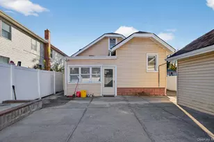 132 S Terrace Pl, Valley Stream, NY 11580 - Photo 19