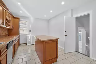 132 S Terrace Pl, Valley Stream, NY 11580 - Photo 11