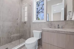 [Address not provided], Great Neck, NY 11021 - Photo 13