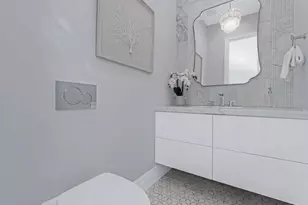 [Address not provided], Great Neck, NY 11021 - Photo 9