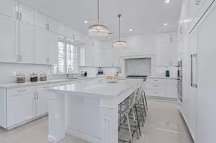 [Address not provided], Great Neck, NY 11021 - Photo 7