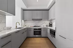 305 E 51st St, New York, NY 10022 - Photo 11