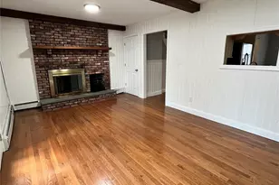 100 Lexington Ave, Holbrook, NY 11741 - Photo 5