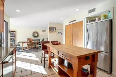 637 Long Hill Road W, Briarcliff Manor, NY 10510 - Photo 11