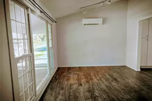 20 Princeton St, Red Hook, NY 12571 - Photo 3