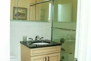 269-10 Grand Central Pkwy, Floral Park, NY 11005 - Photo 11