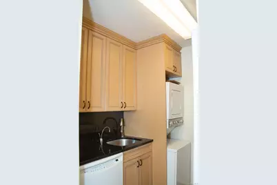 26910 Grand Central Parkway #22F, Floral Park, NY 11005 - Photo 5