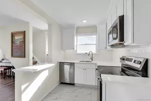 26 Namkee Ln, Blue Point, NY 11715 - Photo 7