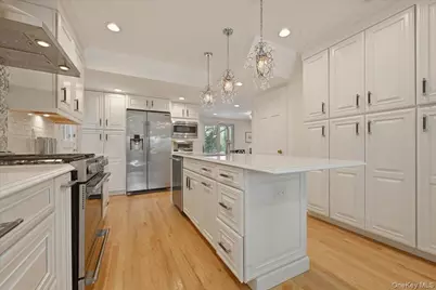 210 Clinton Road, Garden City, NY 11530 - Photo 5